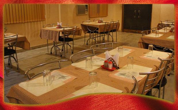 Hotel Mid East Haridaspur Bagian luar foto