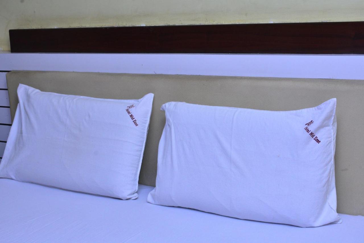Hotel Mid East Haridaspur Bagian luar foto